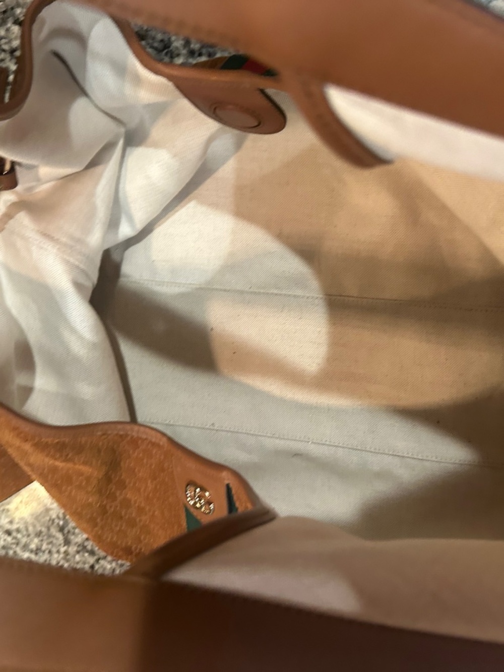 Authentic large Gucci Giglio bag - Picture 7 of 9